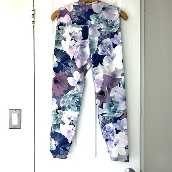 Old Navy ladies leggings - Picture 3 of 4